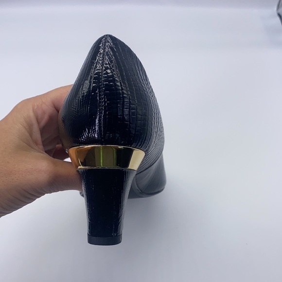 J.Renee - Mary Black Animal Print Leather Gold Trim Heels Size 8 - Picture 13 of 16